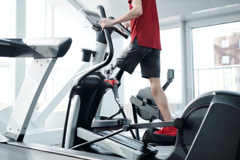 Fitness en casa: ¿cómo elegir una buena bicicleta elíptica?